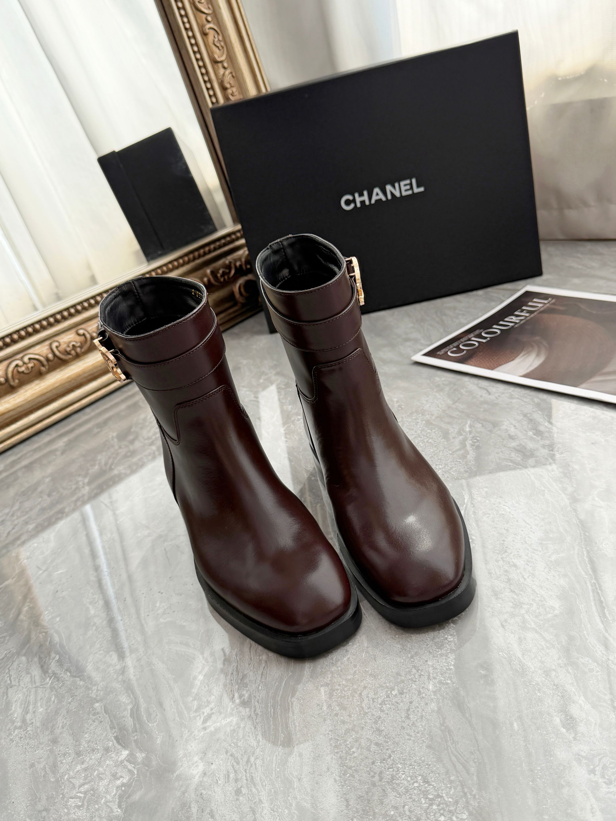 Women's shoes collection