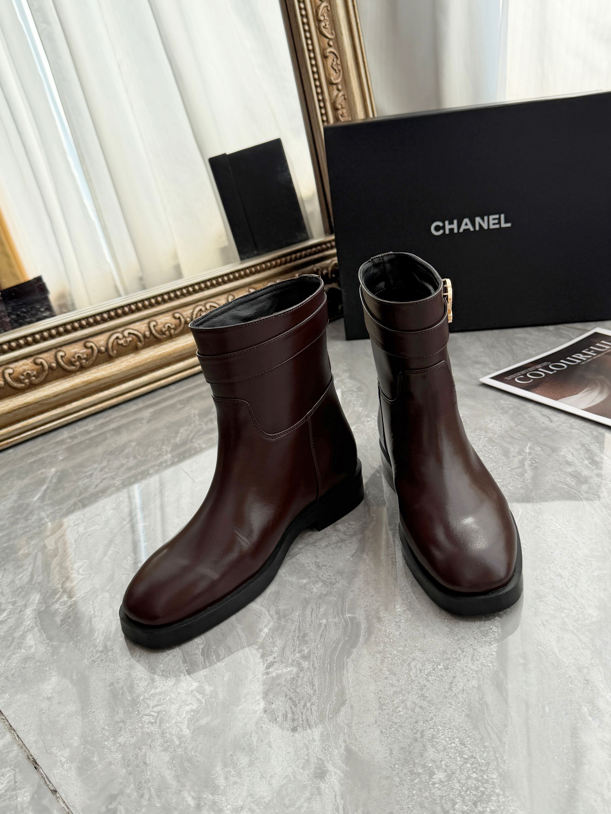 Women's shoes collection