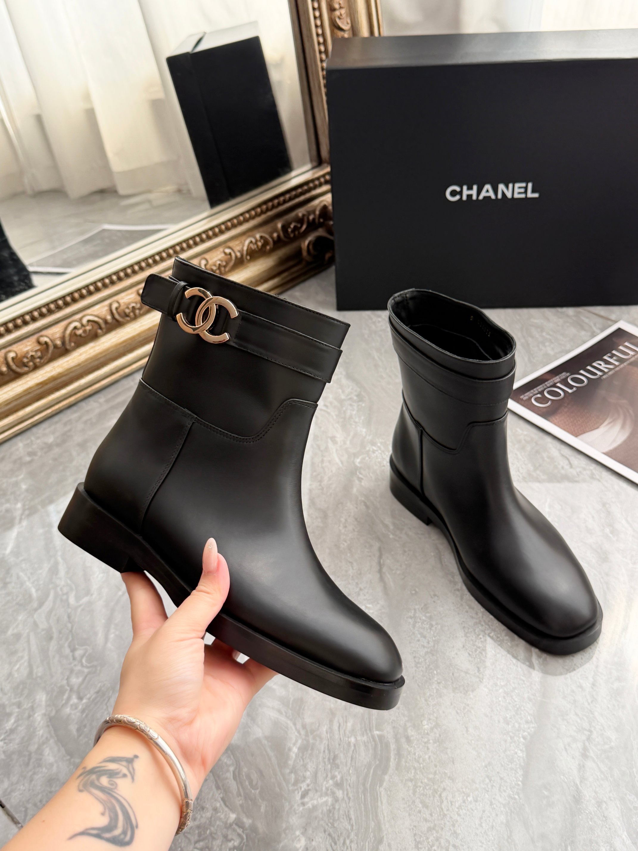 Women's shoes collection