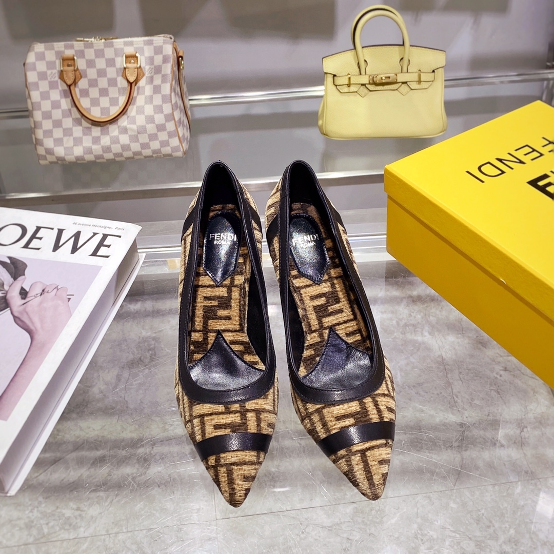 Women's shoes collection