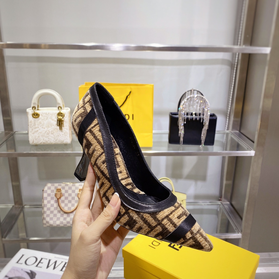 Women's shoes collection