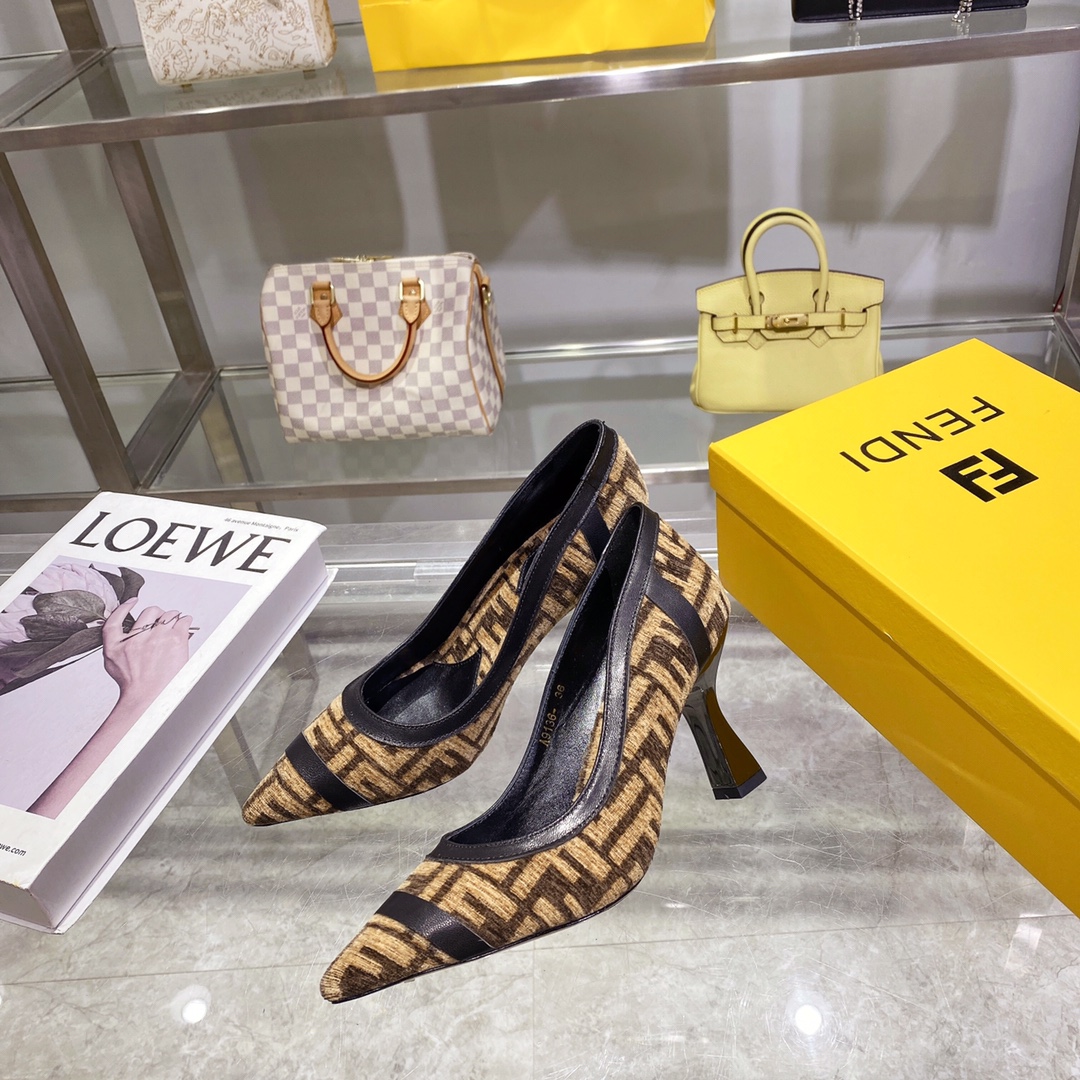 Women's shoes collection
