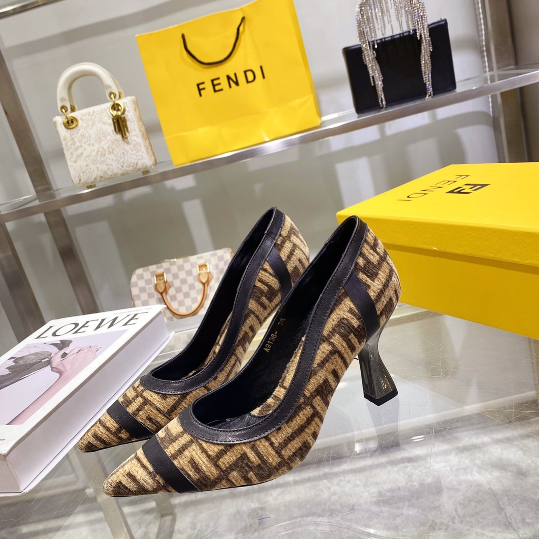 Women's shoes collection