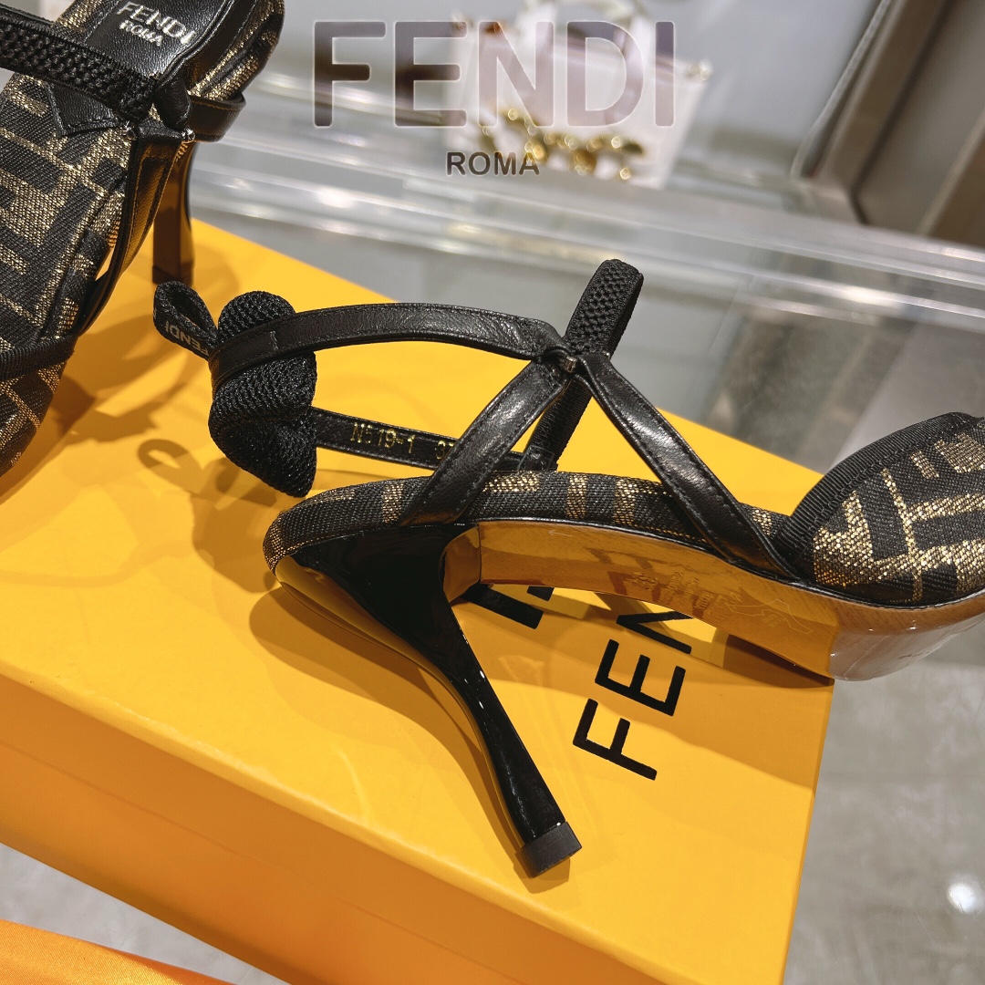 Women's shoes collection