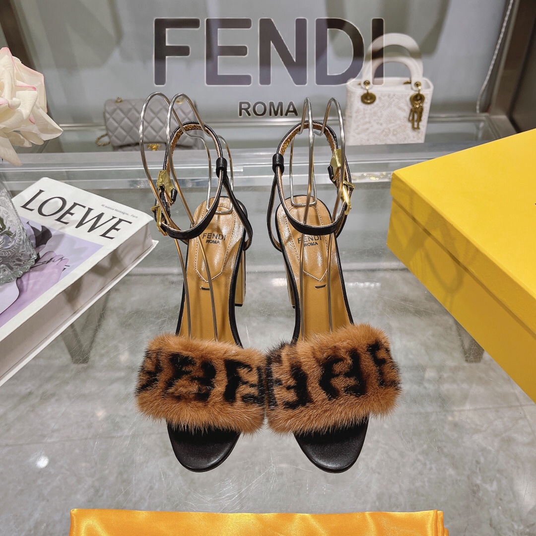 Women's shoes collection