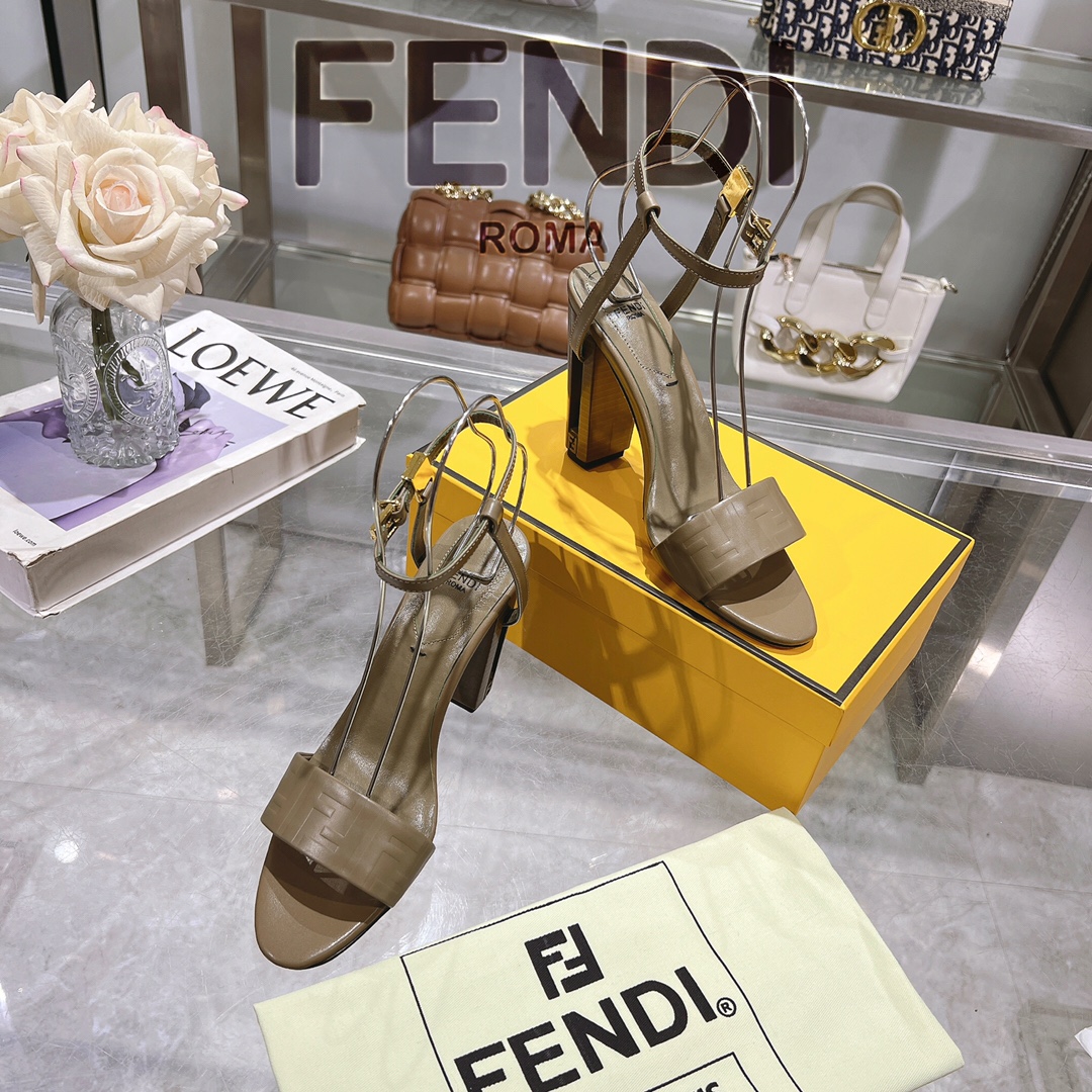 Women's shoes collection