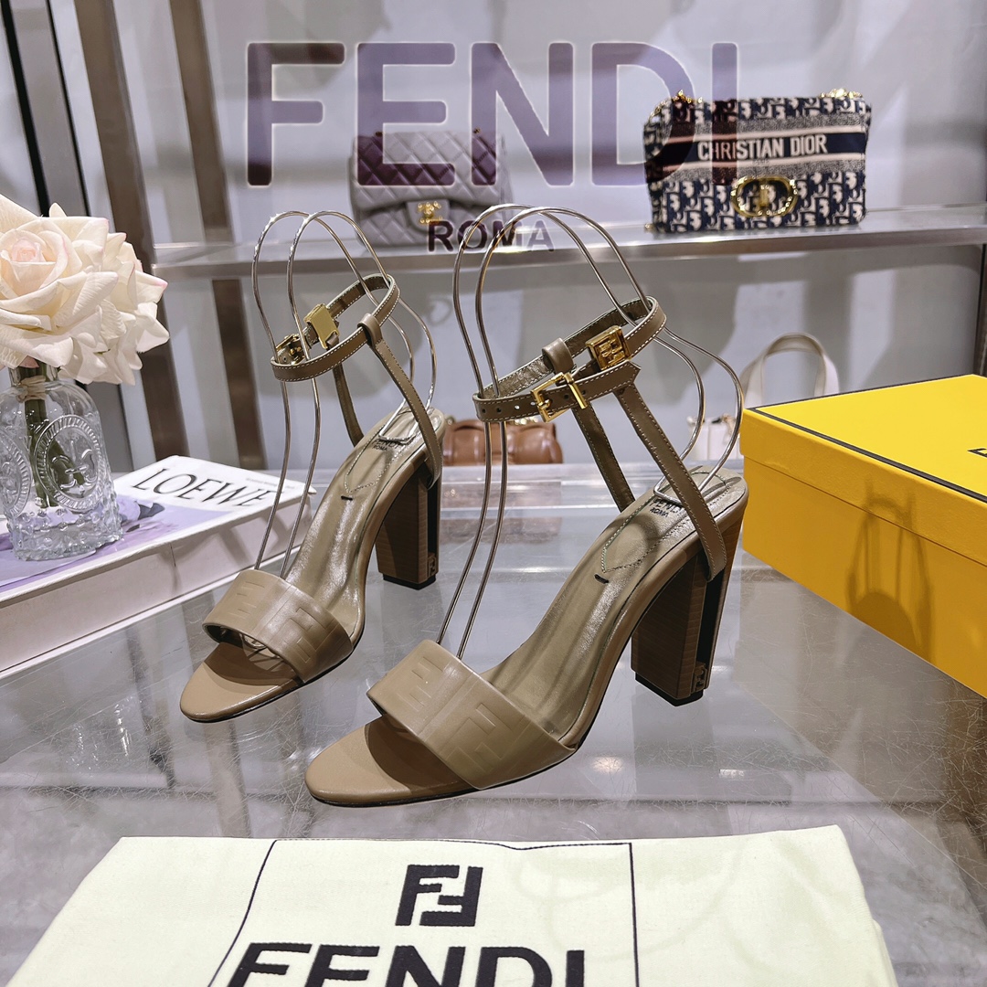 Women's shoes collection