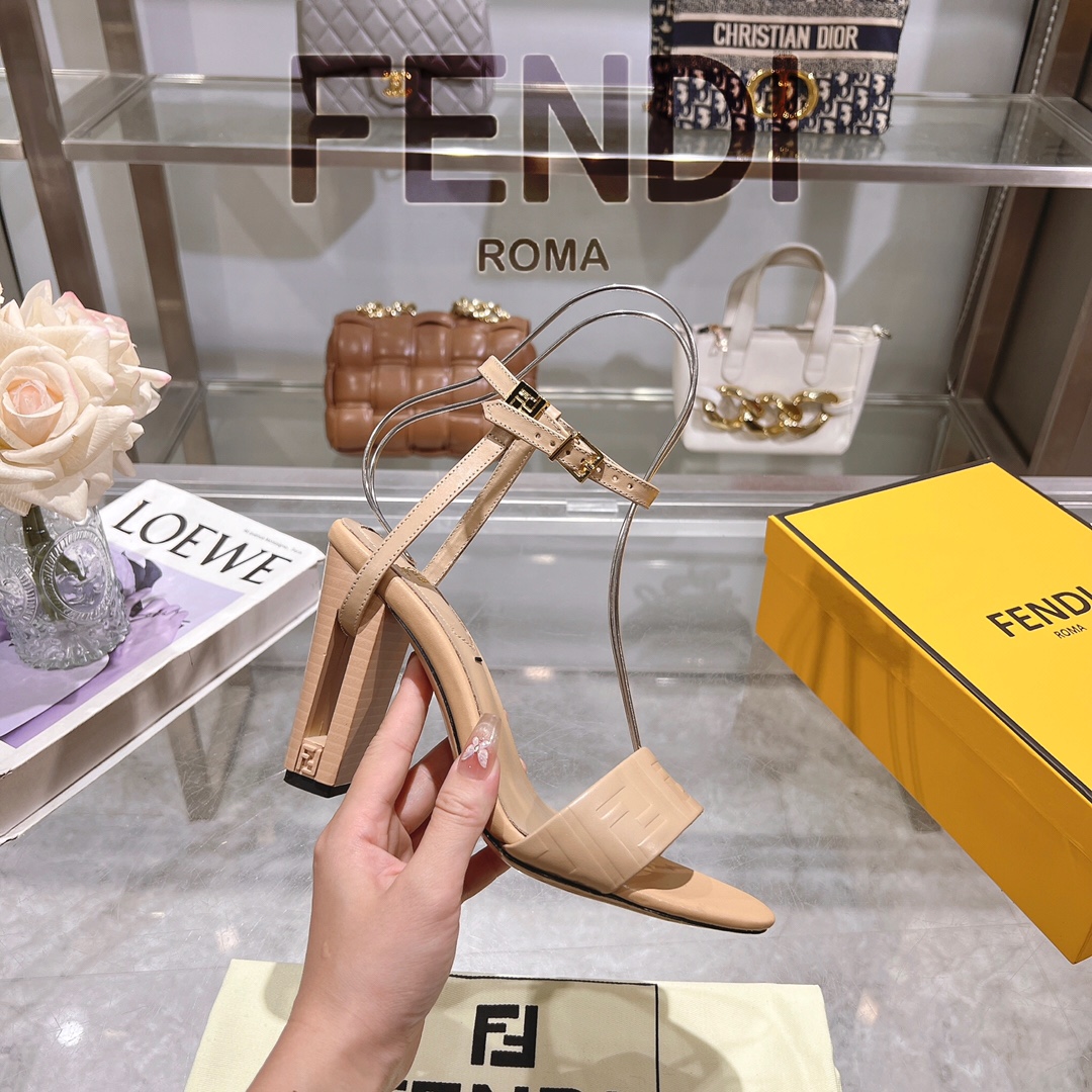 Women's shoes collection