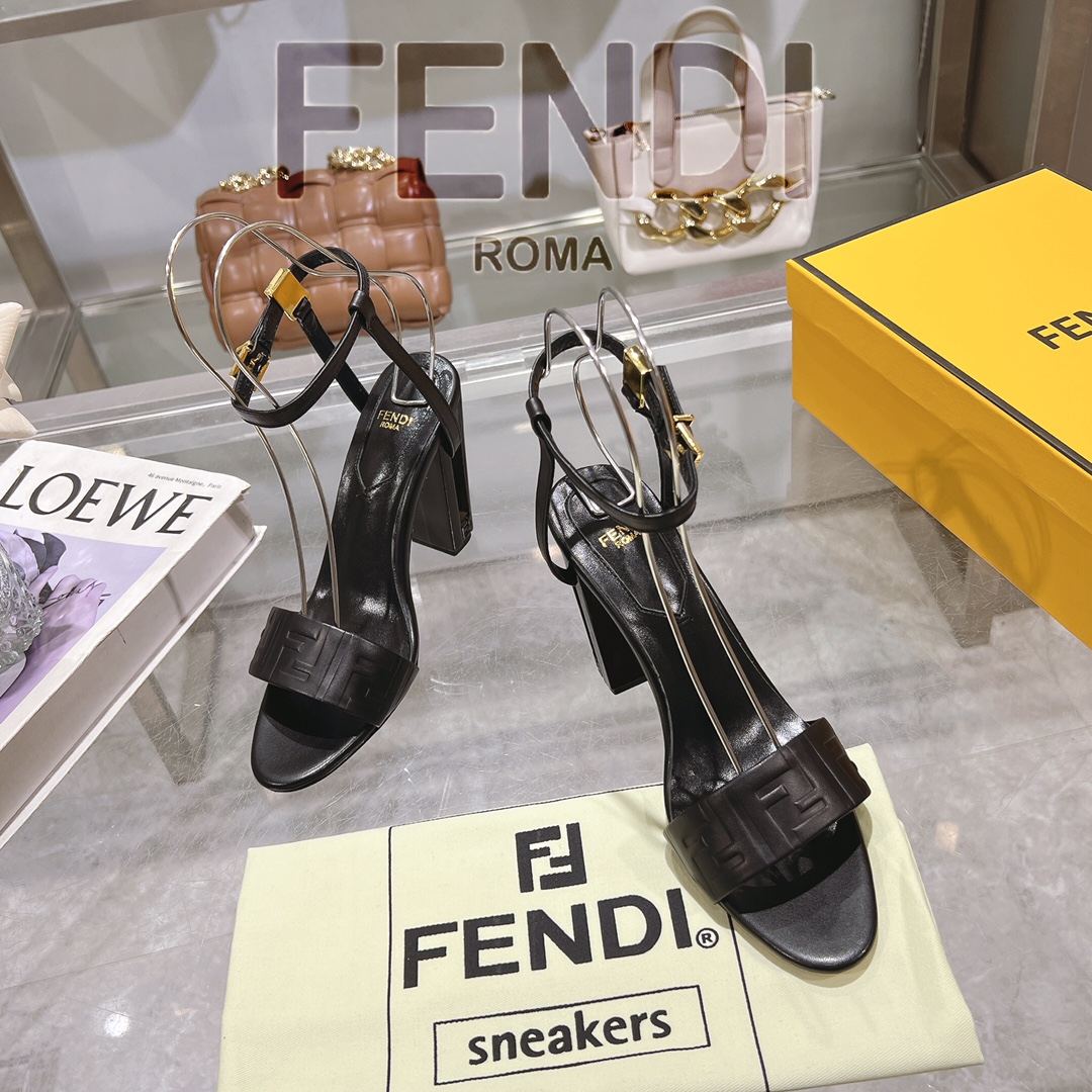 Women's shoes collection