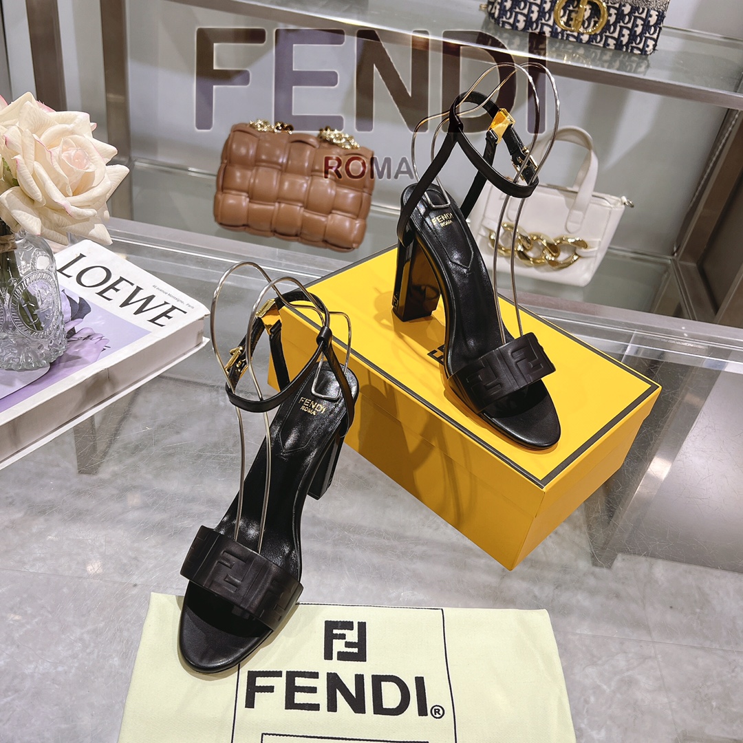 Women's shoes collection