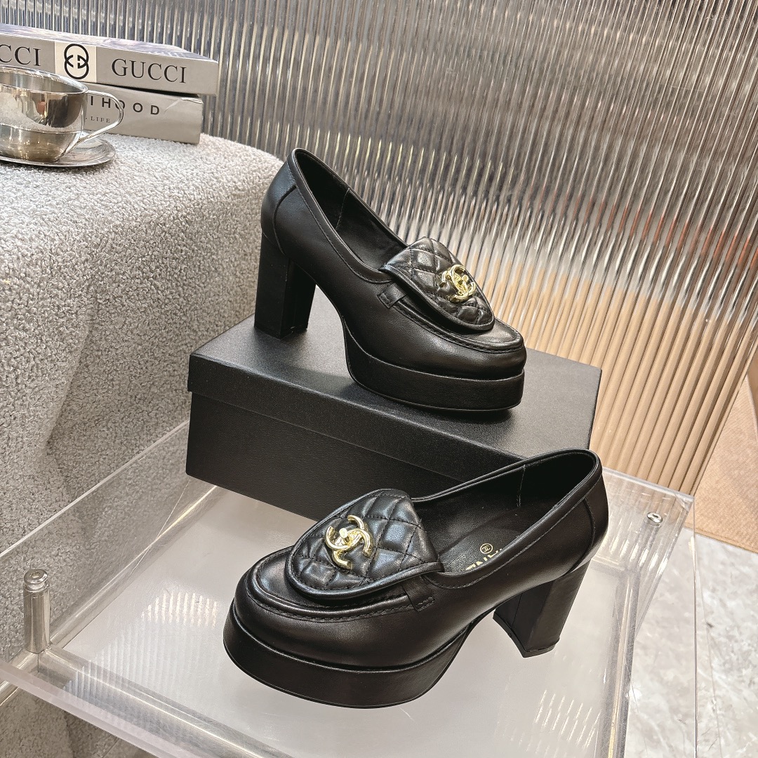 Women's shoes collection