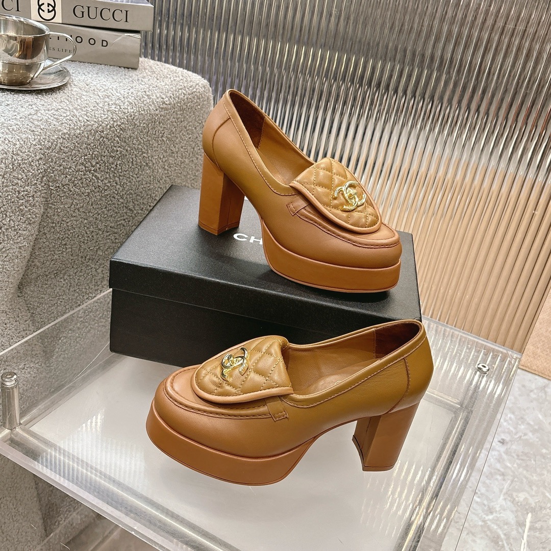 Women's shoes collection