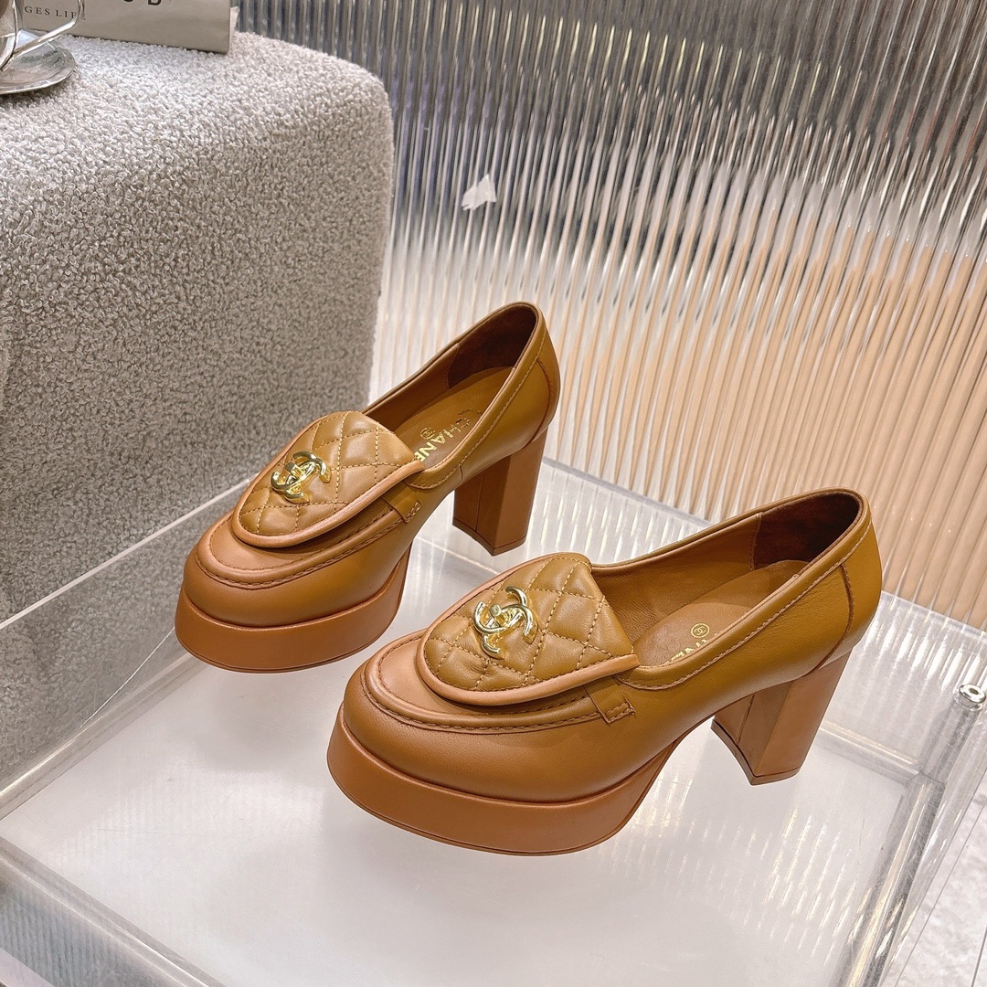 Women's shoes collection