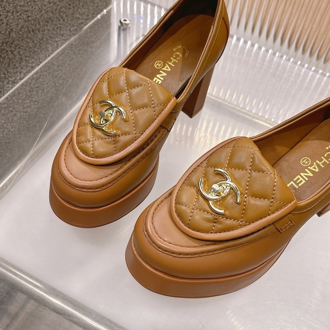 Women's shoes collection