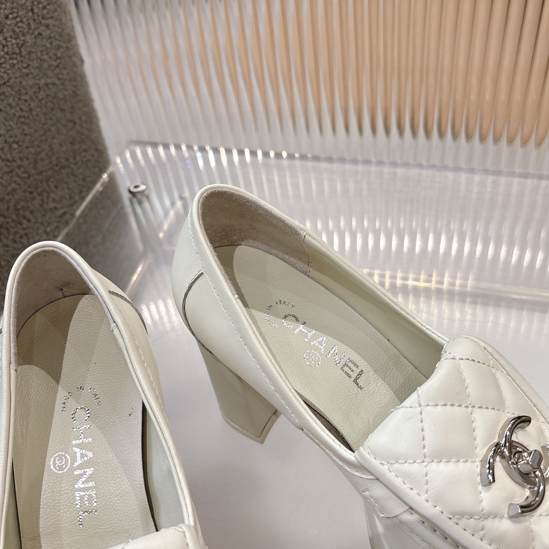 Women's shoes collection