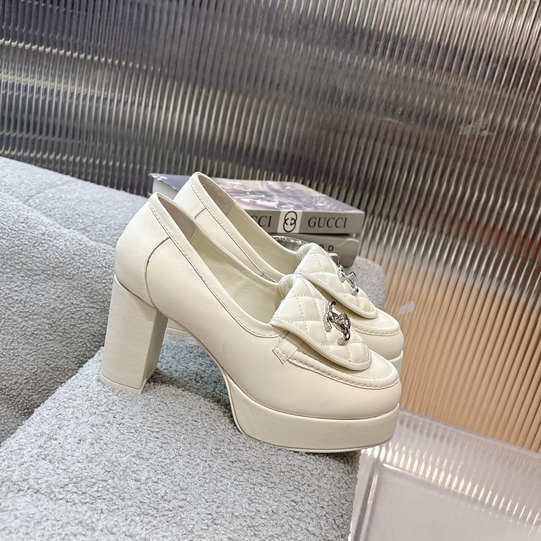 Women's shoes collection