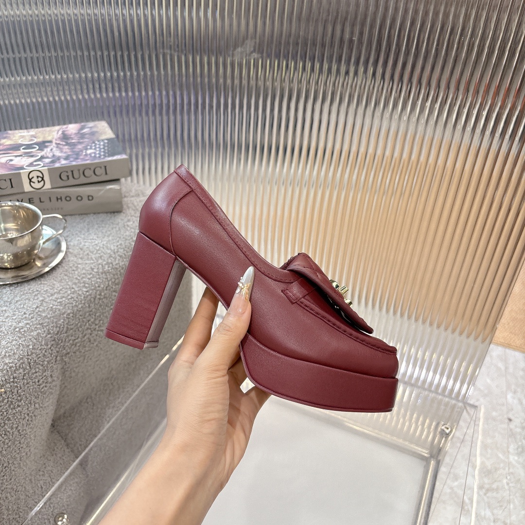 Women's shoes collection