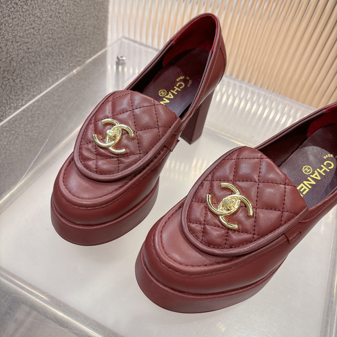 Women's shoes collection
