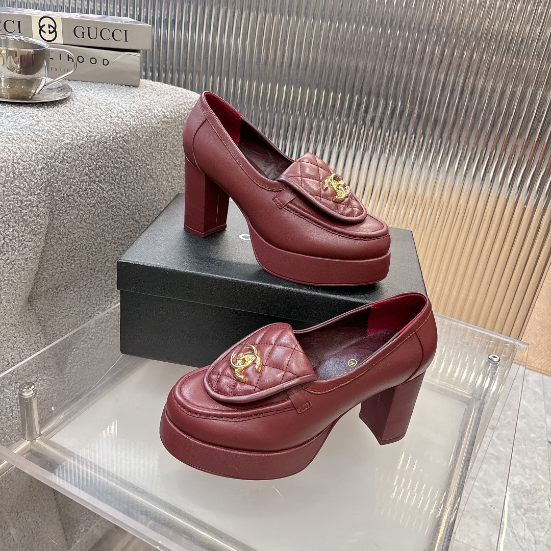 Women's shoes collection