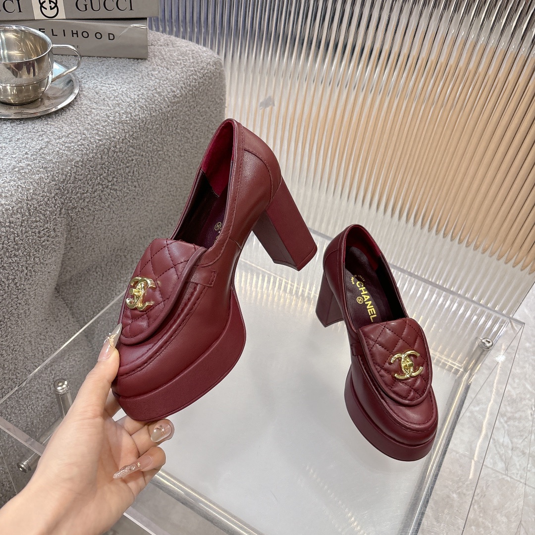Women's shoes collection