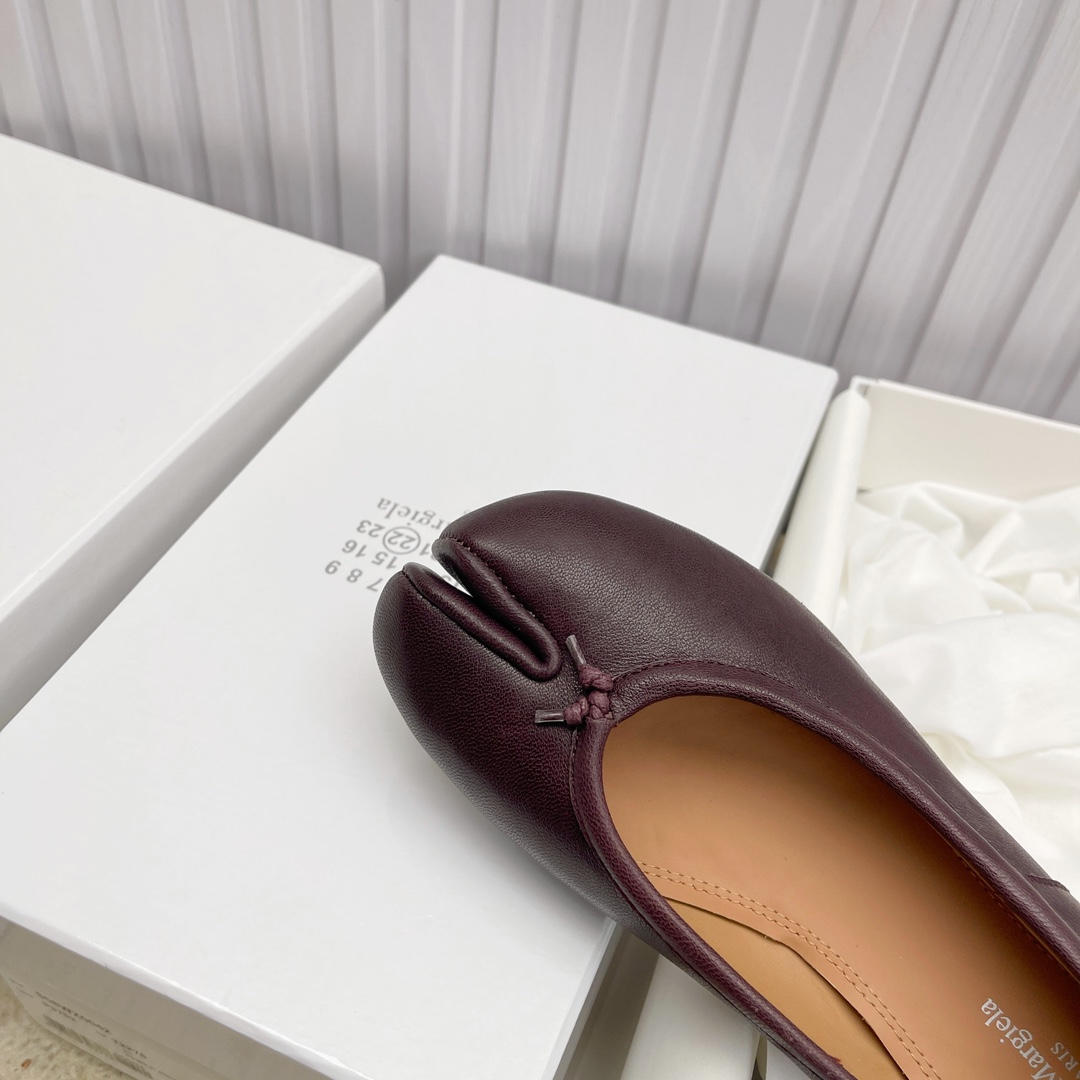 Women's shoes collection
