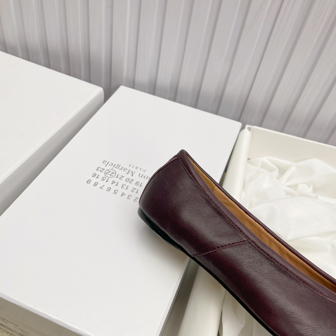 Women's shoes collection
