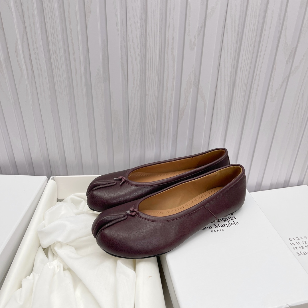 Women's shoes collection