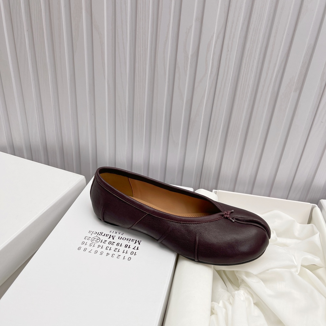 Women's shoes collection