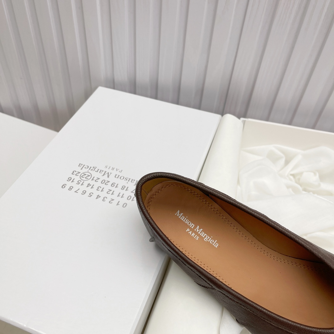 Women's shoes collection