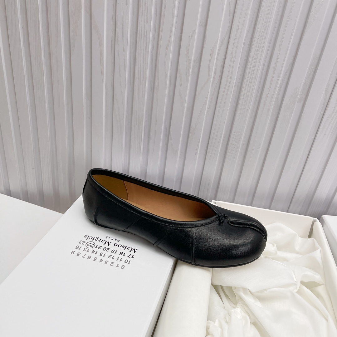 Women's shoes collection
