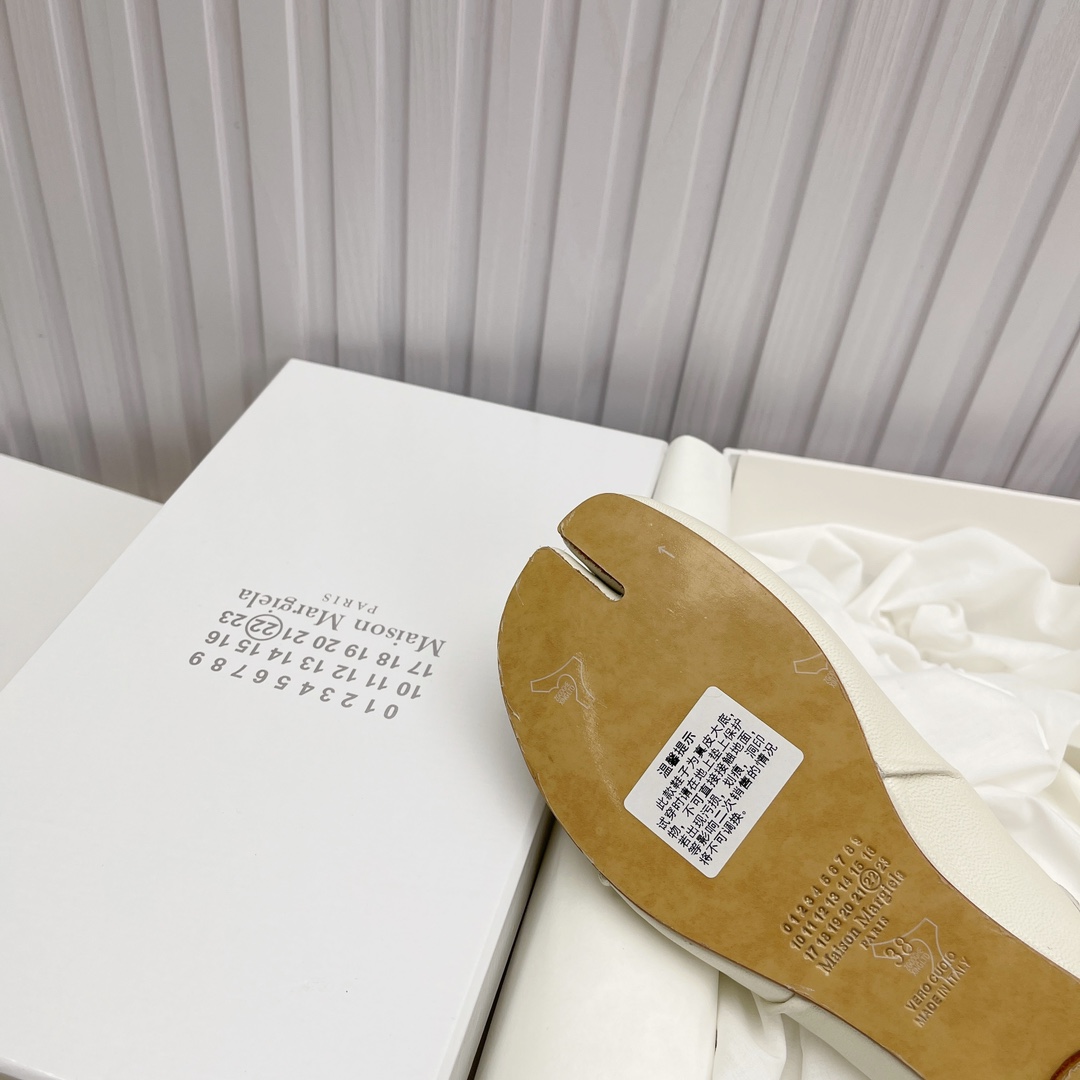 Women's shoes collection