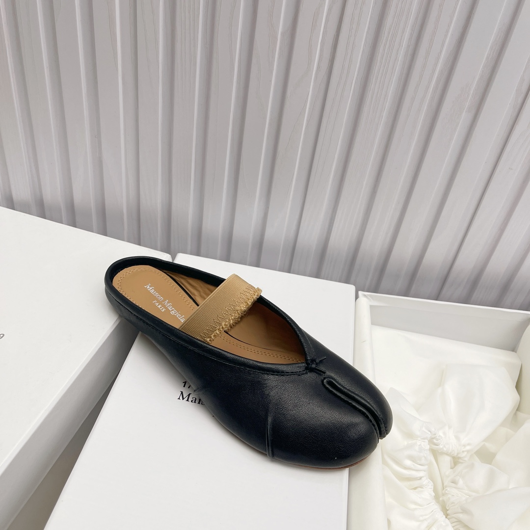 Women's shoes collection