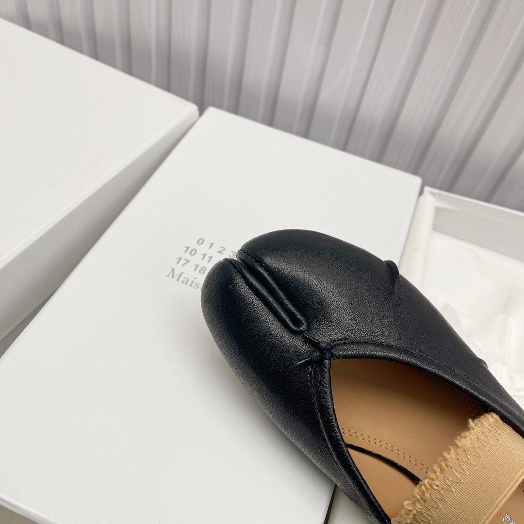 Women's shoes collection