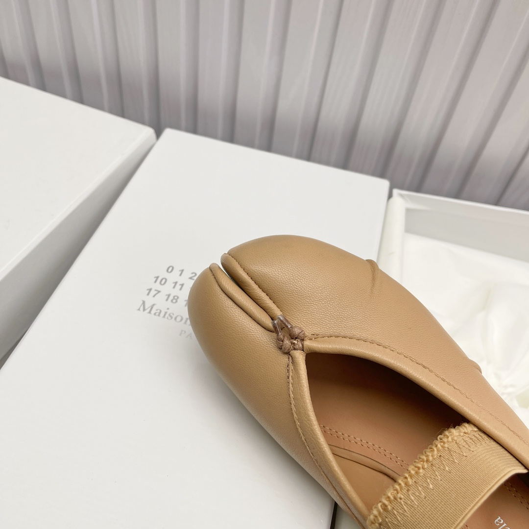 Women's shoes collection