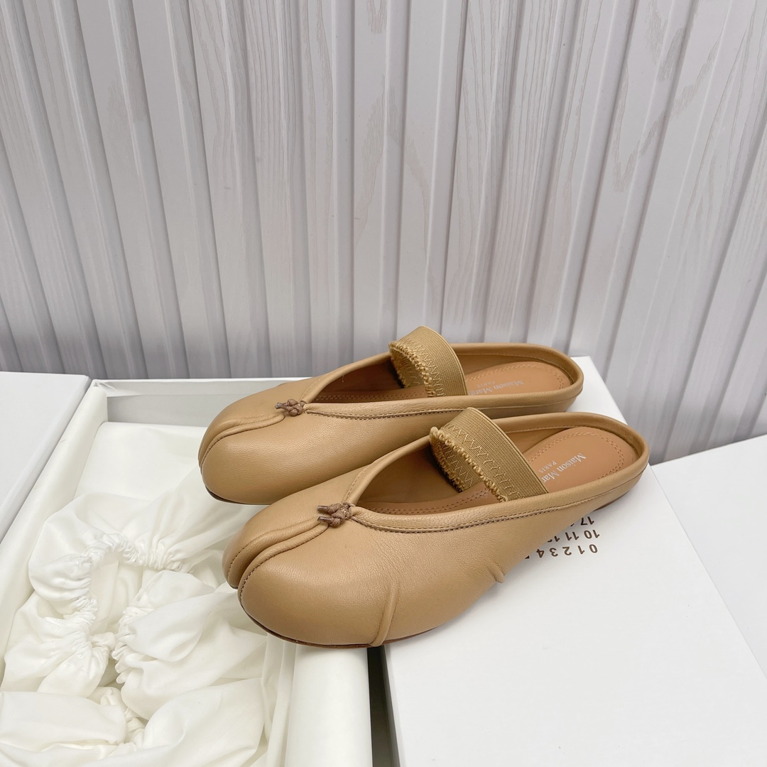 Women's shoes collection