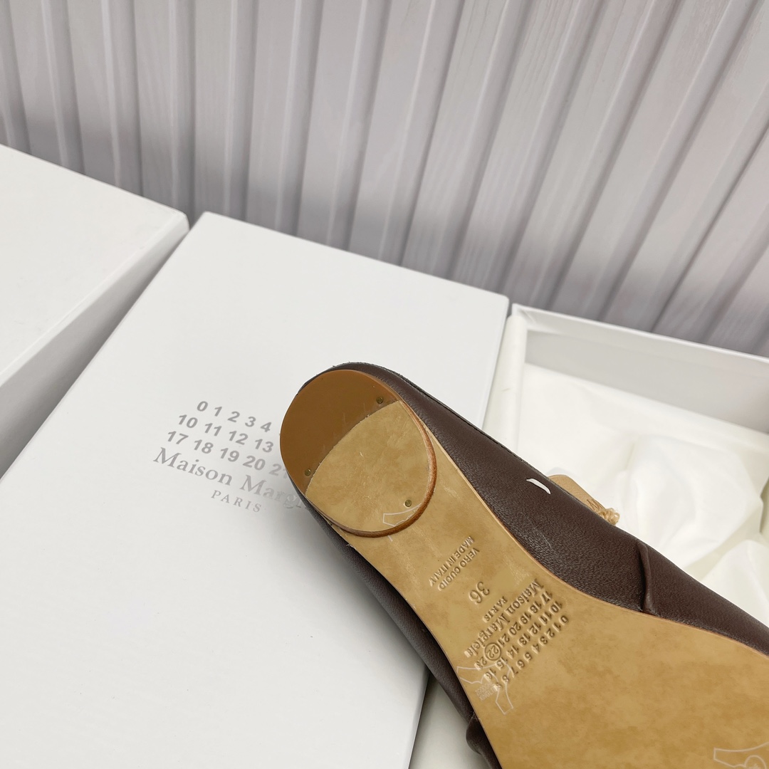 Women's shoes collection