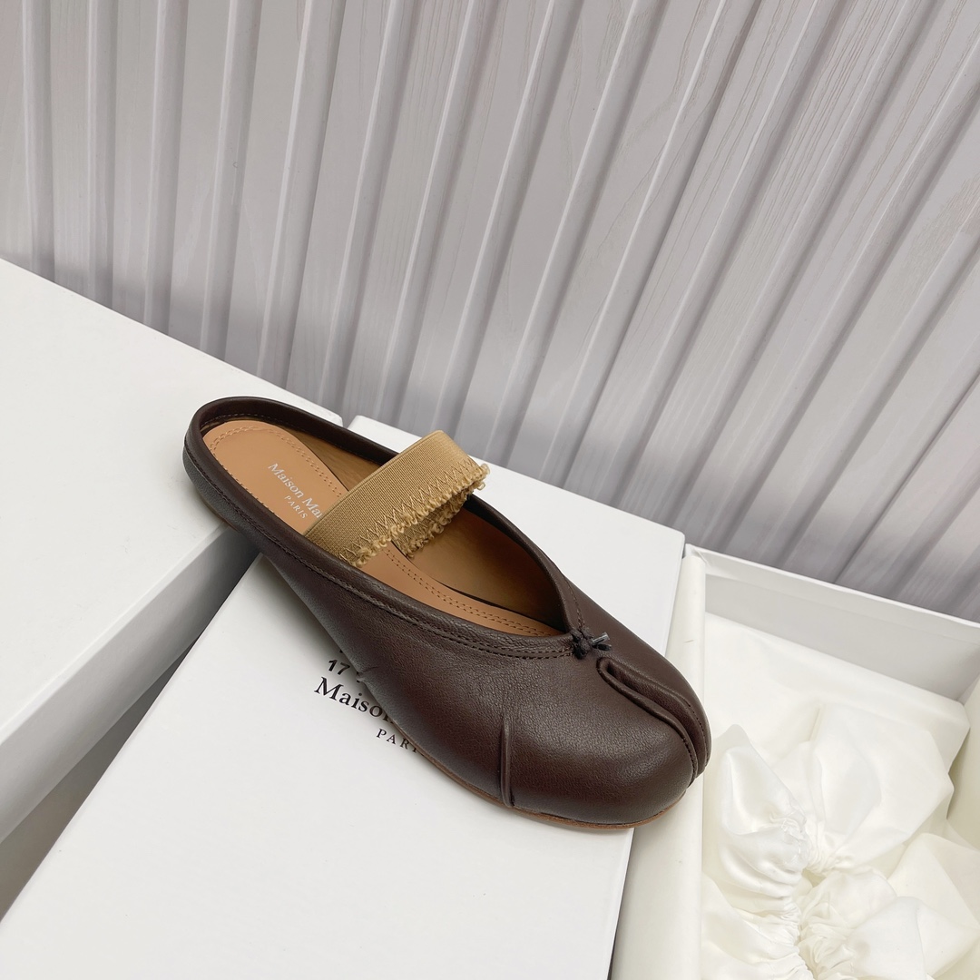Women's shoes collection