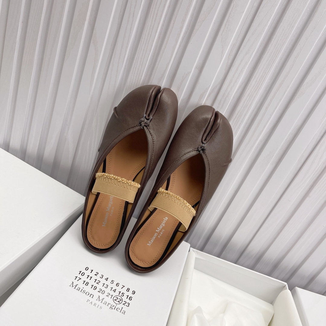 Women's shoes collection