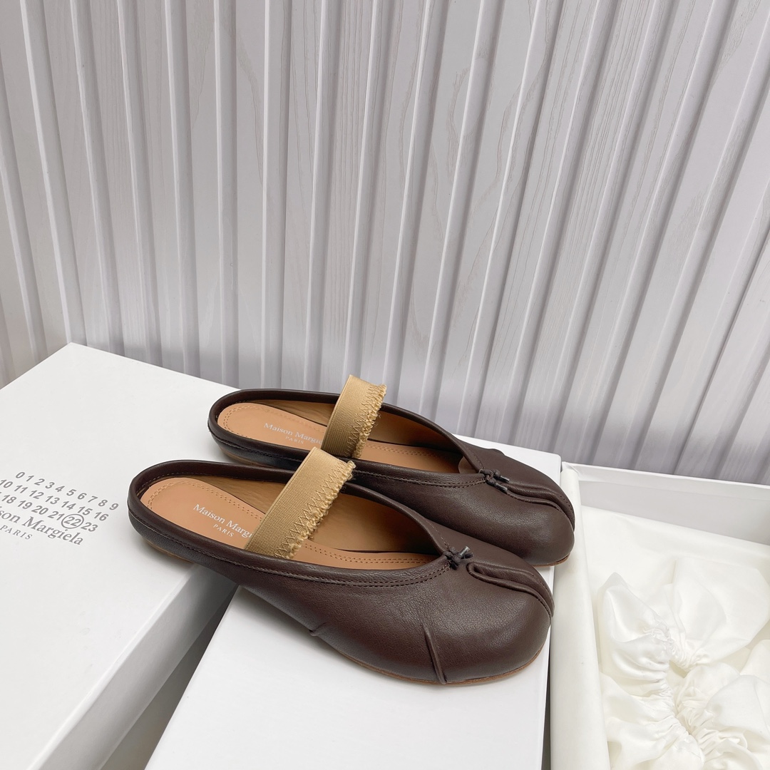Women's shoes collection
