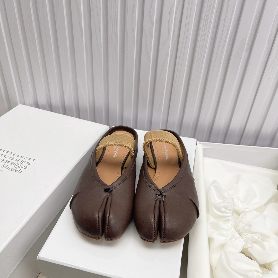 Women's shoes collection
