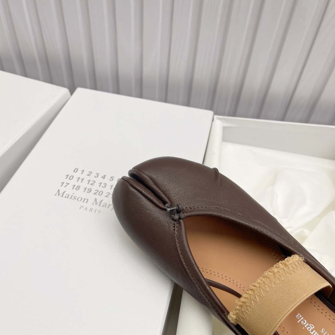 Women's shoes collection