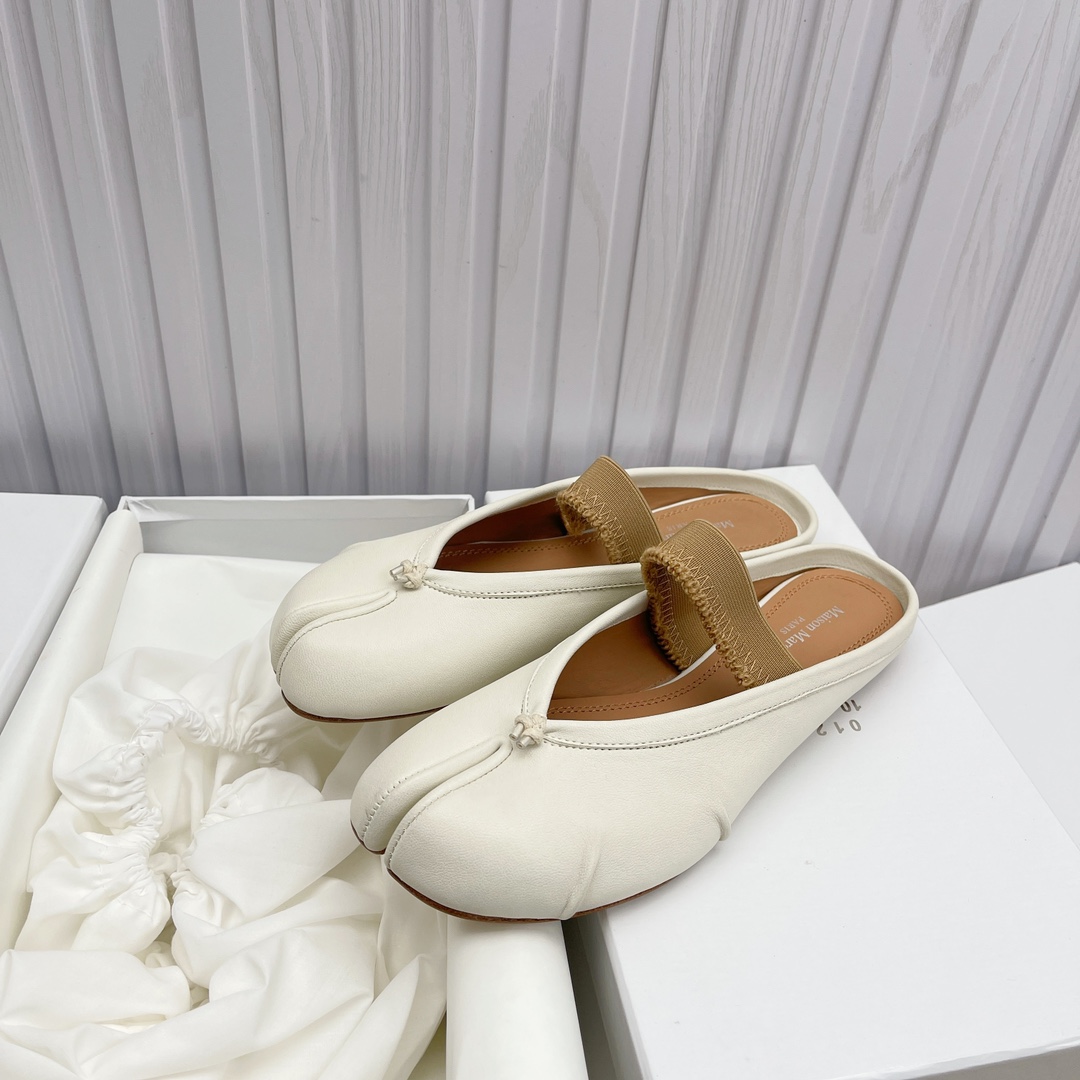 Women's shoes collection