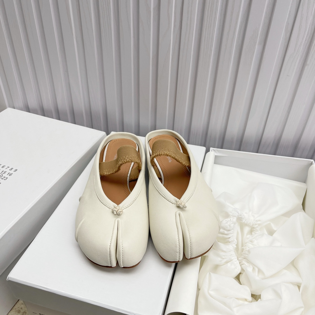Women's shoes collection
