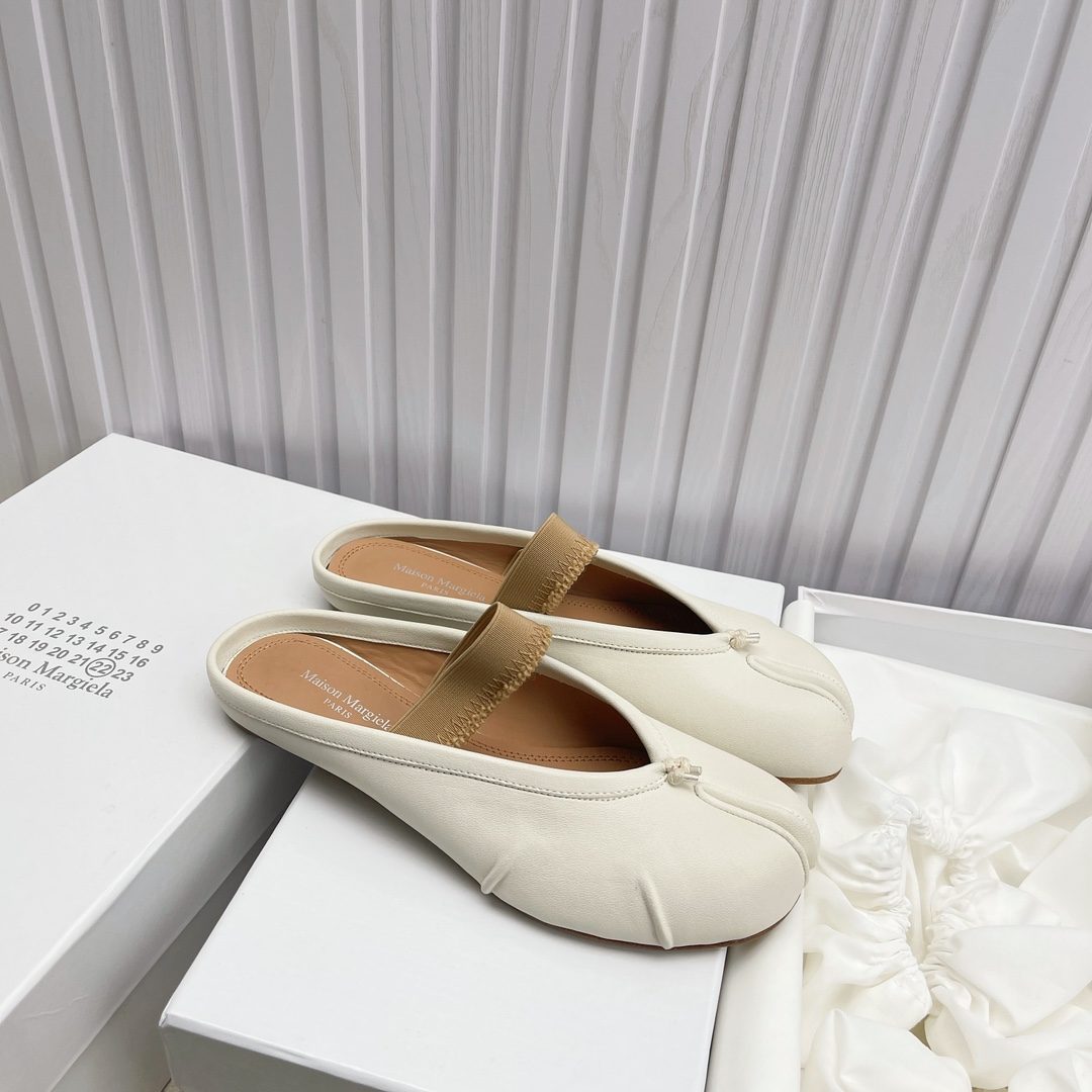 Women's shoes collection