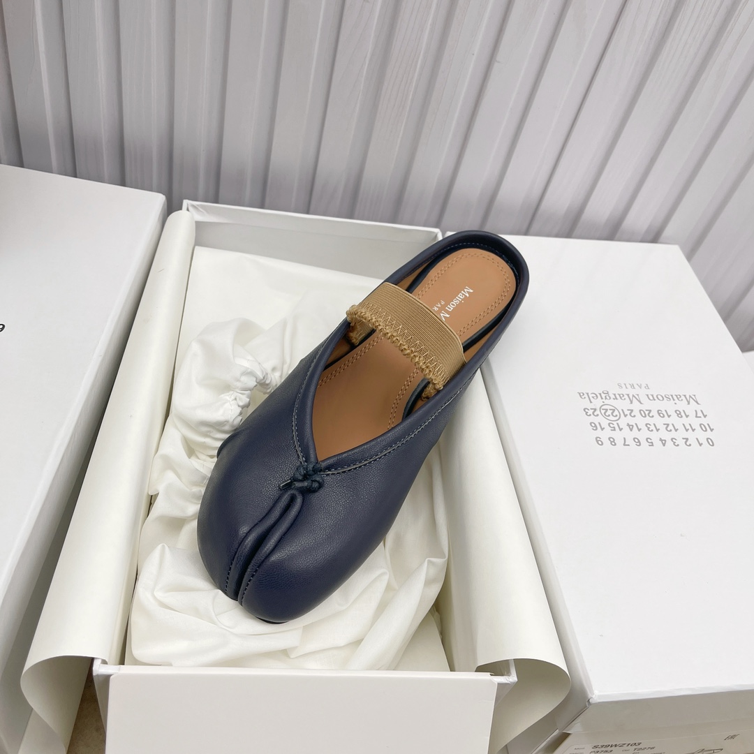 Women's shoes collection