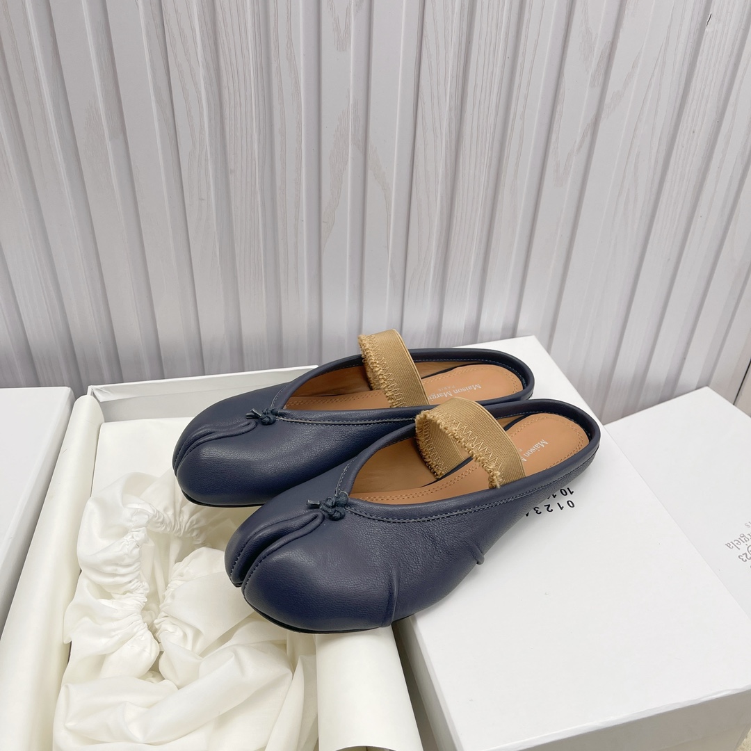 Women's shoes collection