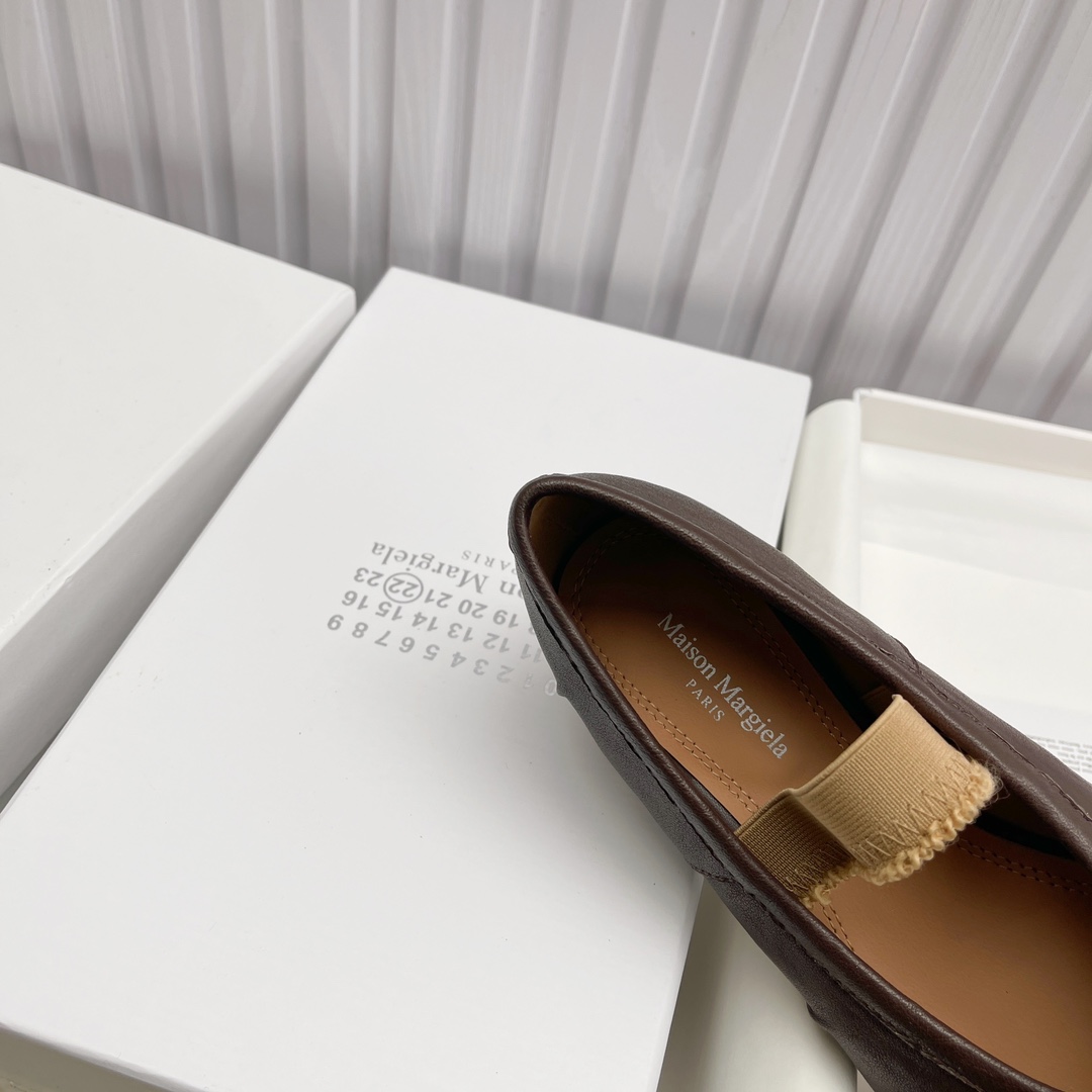 Women's shoes collection