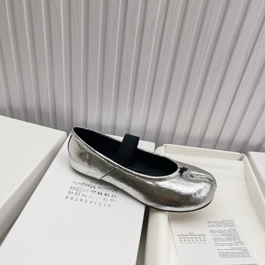 Women's shoes collection