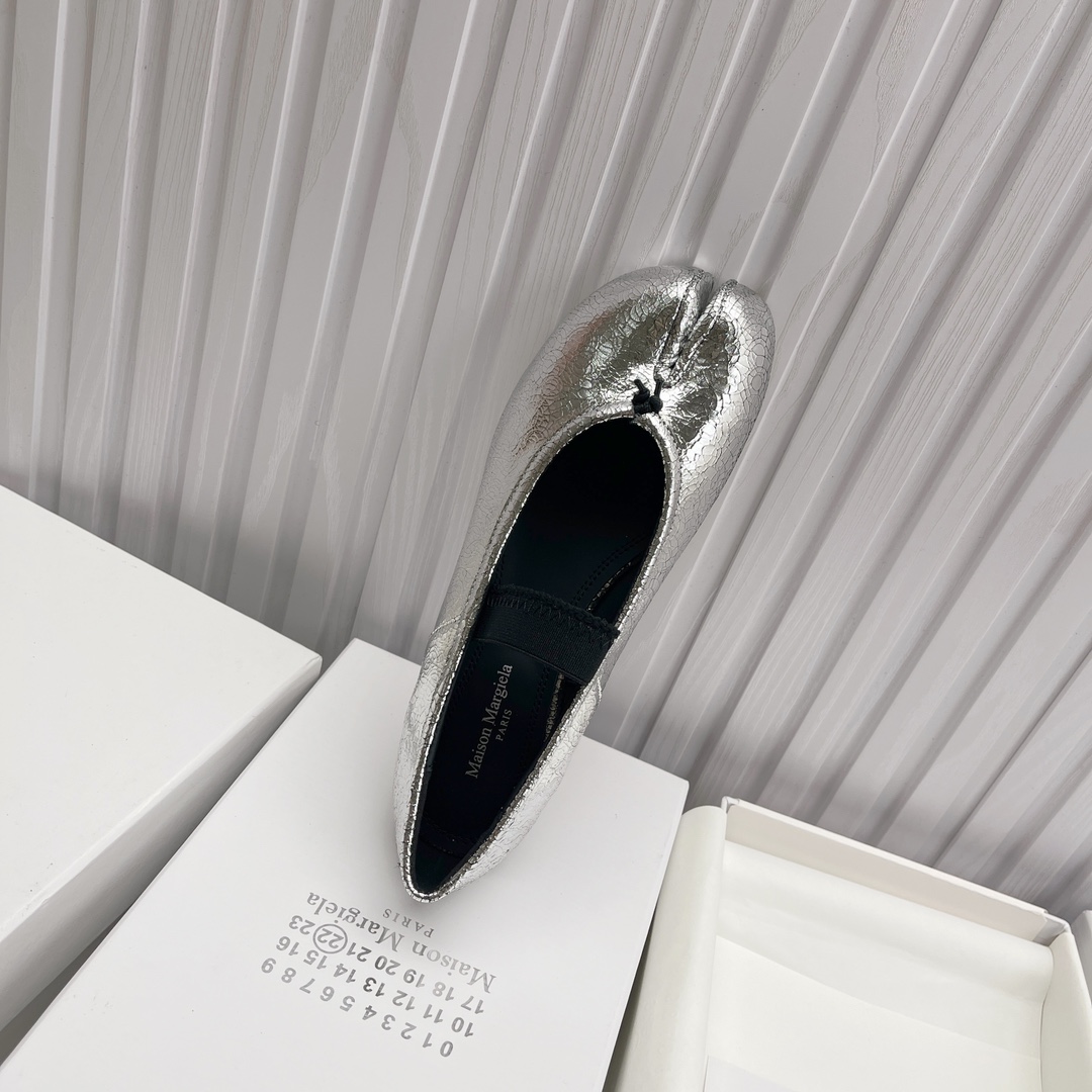 Women's shoes collection