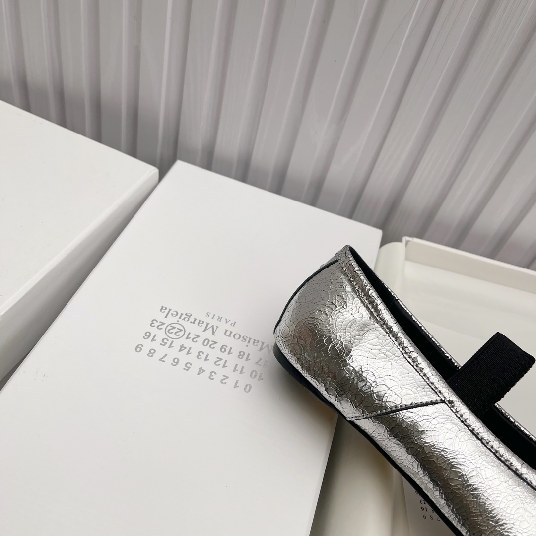 Women's shoes collection